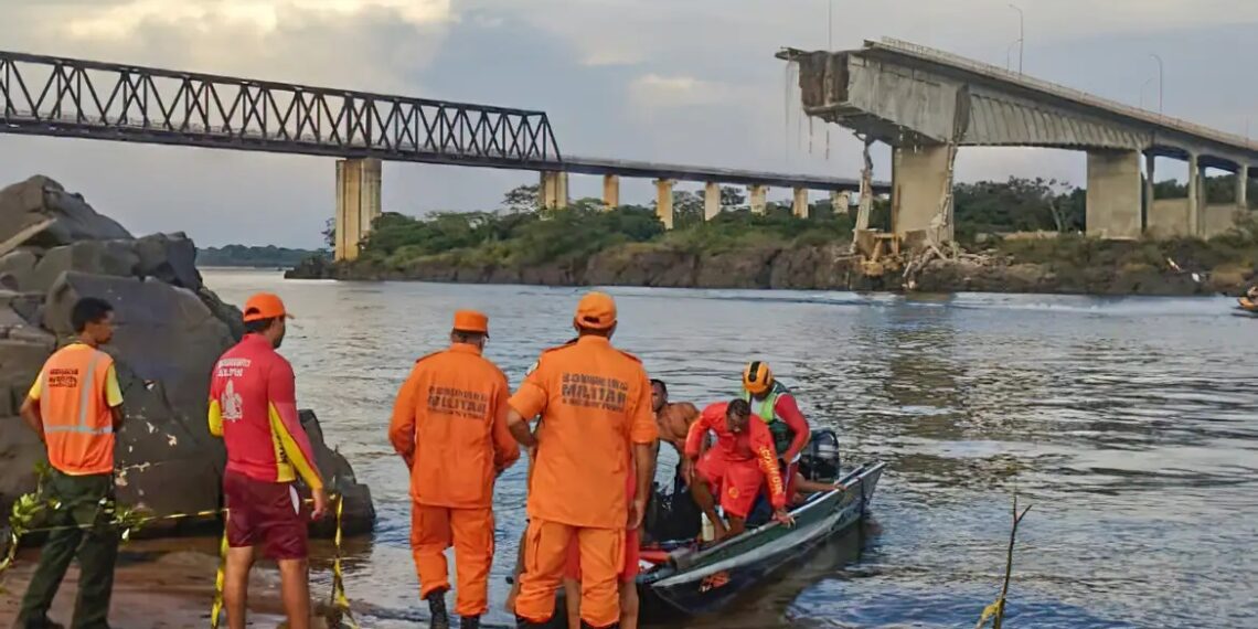 Chega a seis número de corpos resgatados de queda de ponte no Maranhão