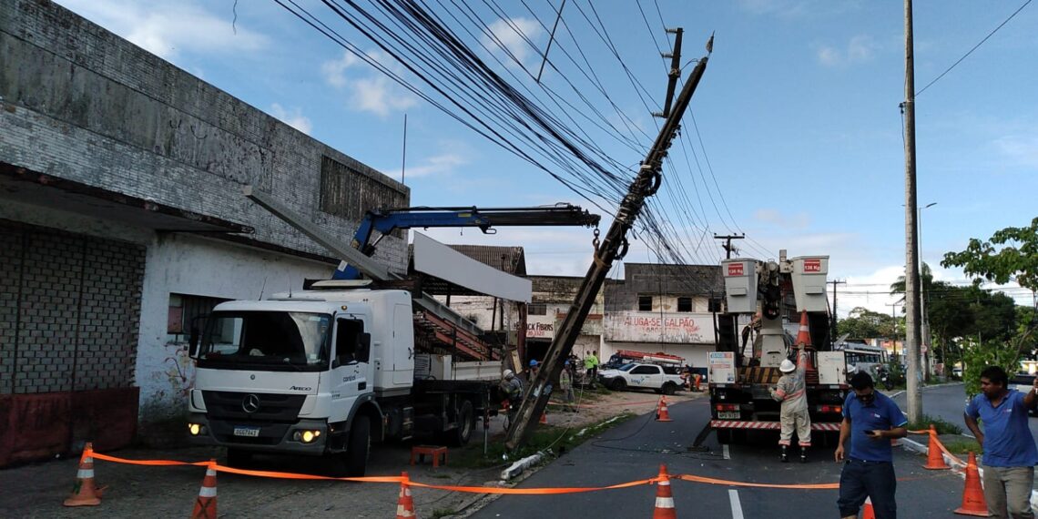 Paraíba registra mais de 600 colisões de veículos em postes em 2024