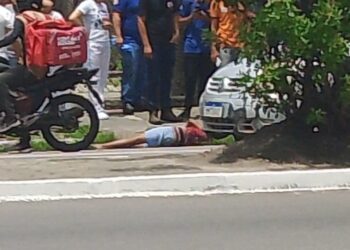 Adolescente de 13 anos é morto a tiros no bairro de Cruz das Armas; cavalo também foi atingido