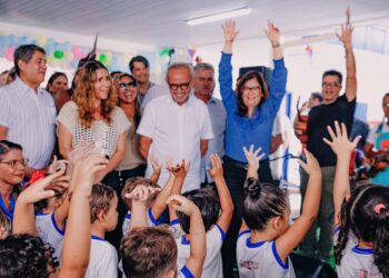 Prefeito faz a abertura da Colônia de Férias para 16 mil alunos da Rede Municipal de Ensino