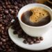 Beber café pela manhã pode reduzir risco de morte por doenças cardiovasculares, mostra estudo