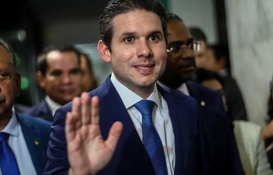 “República da Paraíba”: iminente eleição de Hugo Motta à presidência da Câmara leva mais um paraibano a ascender em Brasília; políticos exaltam feito