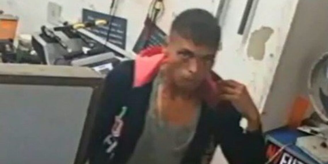 Gráfica é arrombada e suspeito furta eletrônicos no bairro de Jaguaribe