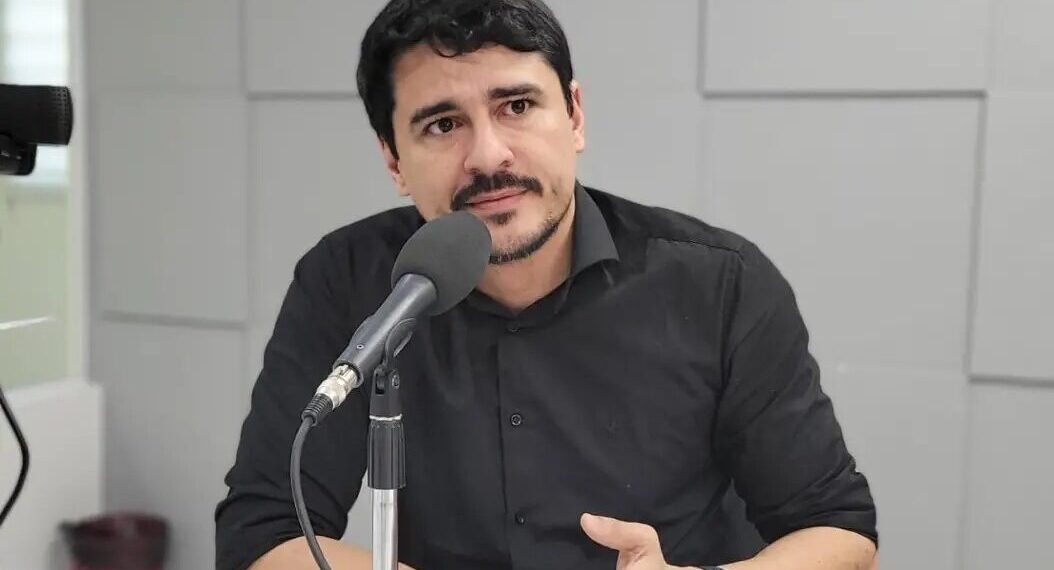 Secretário de Saúde de João Pessoa volta a se posicionar contra PL que exige ponto a cada 2h para médicos: “É Ilógico”