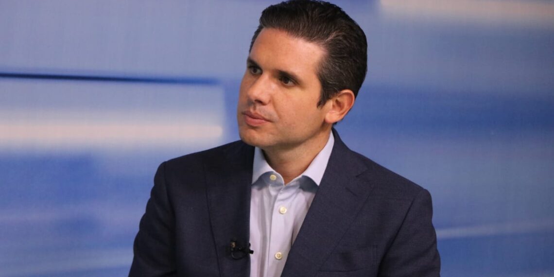 Presidente da Câmara Federal cumpre agenda em Patos e prestigia o Folia de Rua em JP