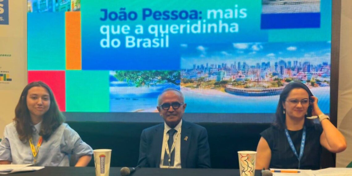 Cícero Lucena faz palestra durante encontro nacional de prefeitos e mostra iniciativas que fazem João Pessoa avançar