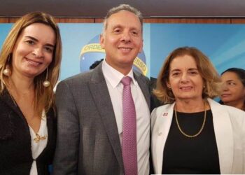 Aguinaldo e Daniela Ribeiro emplacam a mãe, Virgínia Velloso em Secretaria da PMJP