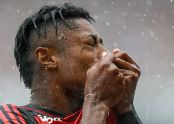 Flamengo vence o Botafogo por 3×1 e se consagra campeão da Supercopa Rei