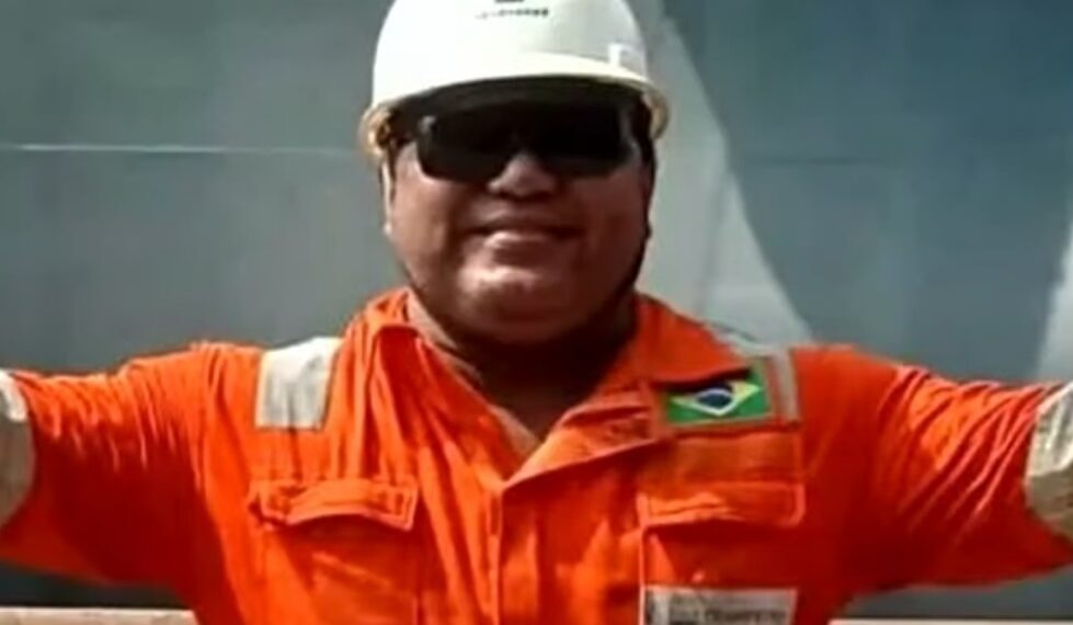 Marinheiro paraibano morre após queda durante viagem na Ásia; família cobra explicações