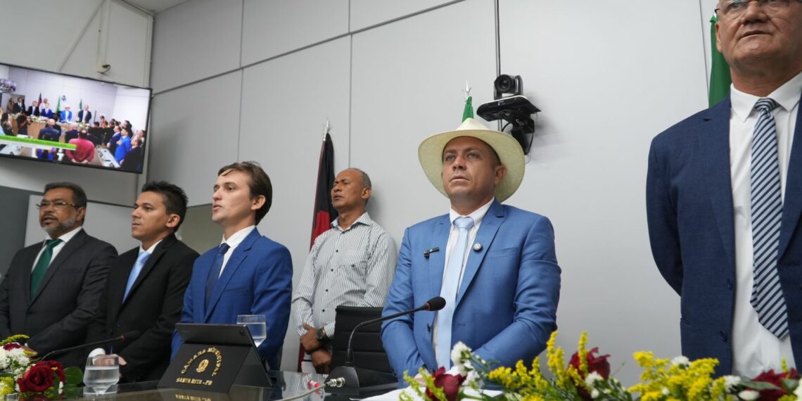 Sessão solene marca o início dos trabalhos legislativos de 2025 na Câmara de Santa Rita