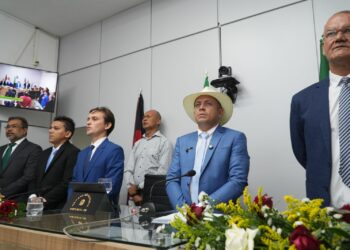 Sessão solene marca o início dos trabalhos legislativos de 2025 na Câmara de Santa Rita