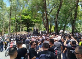 Convocados por Cabo Gilberto, policiais pedem reajuste salarial na Granja Santana