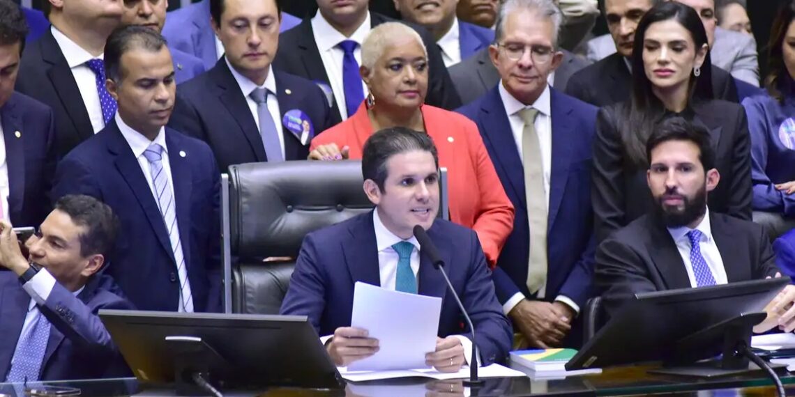 Depois de 79 anos, Hugo Motta é o segundo paraibano a ser eleito presidente da Câmara Federal