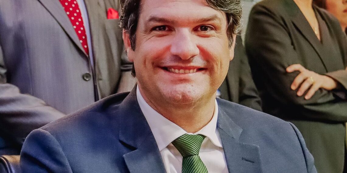 Leo Bezerra destaca parceria entre os Poderes durante abertura dos trabalhos da ALPB