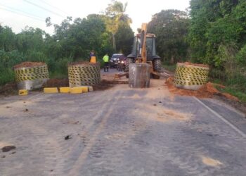 Ponte entre Alhandra e Caaporã é totalmente interditada e tráfego é feito por rotas alternativas