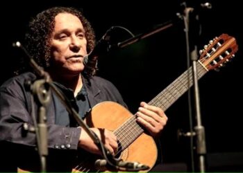 Cícero Lucena manifesta pesar pela morte do compositor Vital Farias