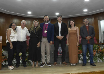 Bispo Anglicano recebe Medalha Cidade de João Pessoa