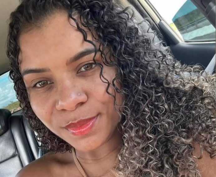 Jovem pernambucana é encontrada morta dentro de carro, no Bessa, em João Pessoa