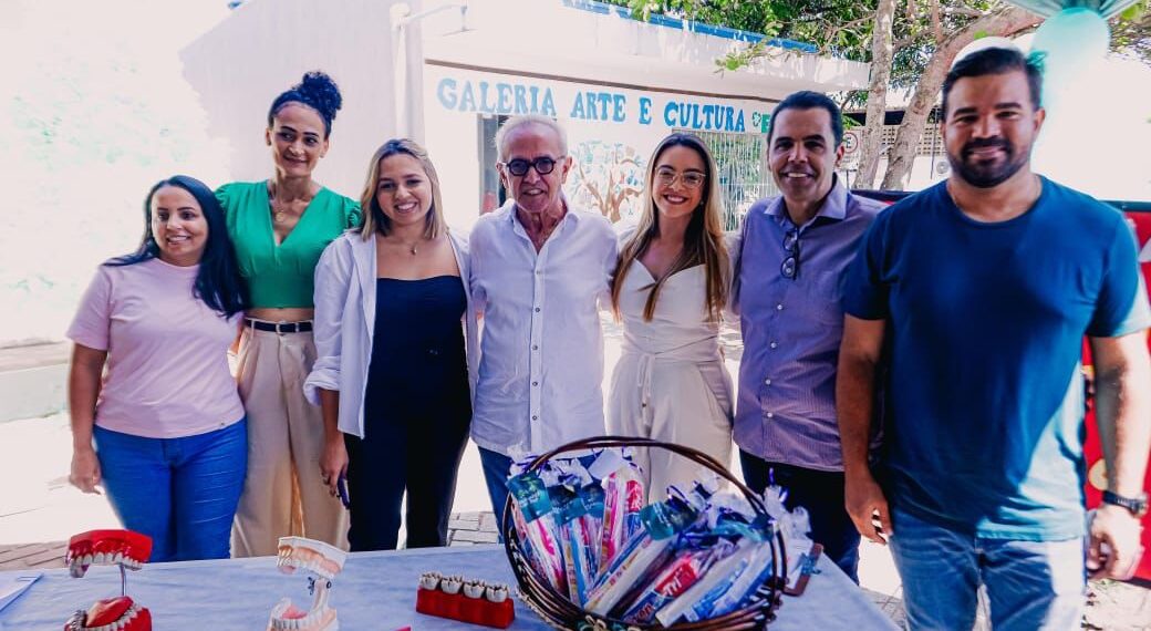 Cícero Lucena entrega 30 ‘recicletas’ para associações de coleta seletiva, e destaca papel social e compromisso ambiental