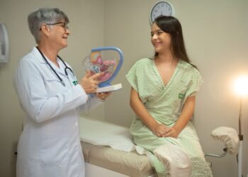 Doença silenciosa, o câncer de colo de útero pode ser detectado facilmente nos exames preventivos
