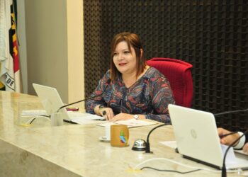 Retaliação? Procuradora que tentou ser conselheira entra com ação contra nomeação de Alanna