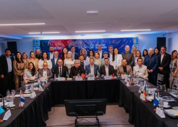 Adriano destaca papel da Educação e cita ações da Paraíba durante reunião do Consed