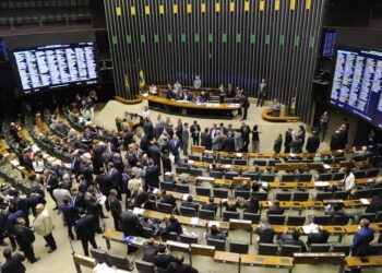 Projeto quer impedir que agressores de mulheres ocupem cargos públicos ou políticos