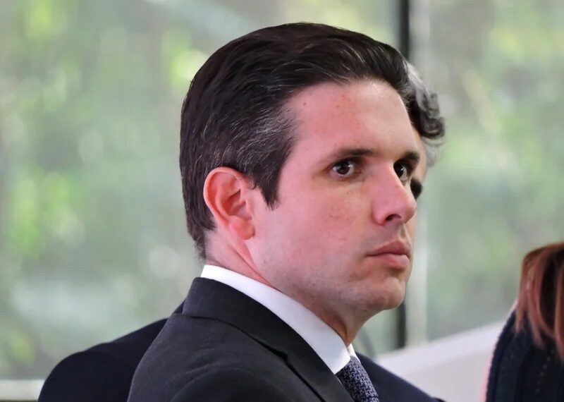 Hugo Motta diz a aliados que chance de pautar projeto que anistia golpistas do 8 de janeiro é ‘zero’