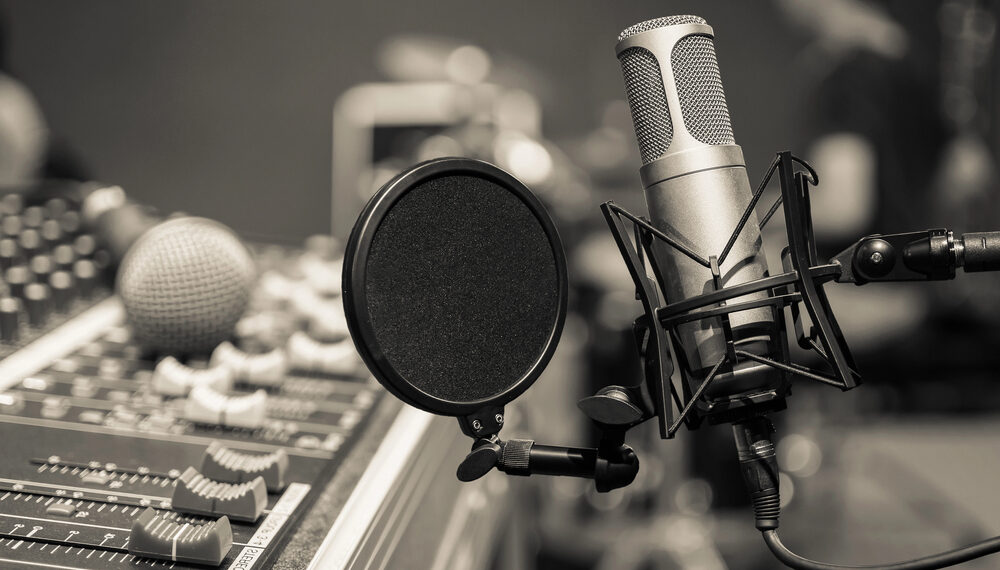 Mídias do jornalismo profissional são as mais confiáveis, segundo pesquisa