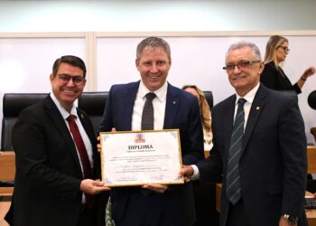CMJP e ALPB homenageiam empresário John Rodgerson