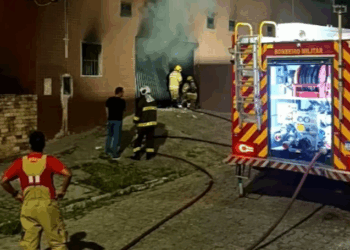 Incêndio atinge almoxarifado de prédio do Governo em João Pessoa