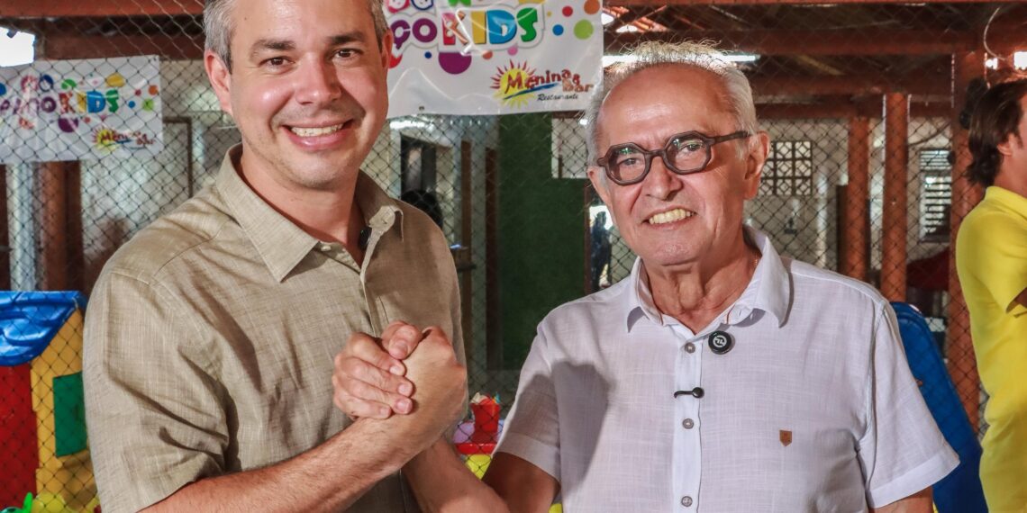 Em café da manhã em Cabedelo, André Coutinho reafirma que Cícero Lucena é o melhor nome para a Paraíba seguir crescendo