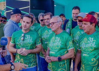 Cícero Lucena destaca investimentos estaduais em visita a Alcantil e Itabaiana