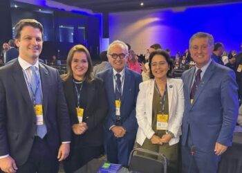 Cícero Lucena toma posse como vice-presidente de Relações com o Congresso Nacional da FNP