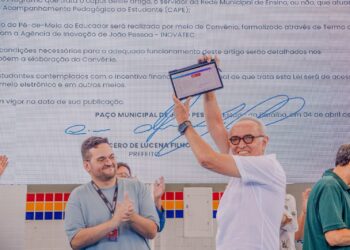 Prefeito Cícero Lucena encaminha à Câmara projeto que cria o Programa Pé-de-Meia Municipal