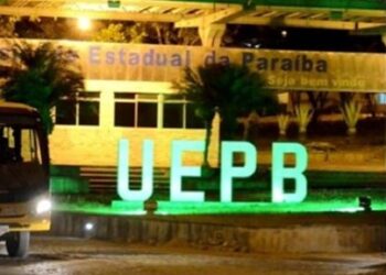 Homem é morto a tiros e outro fica ferido dentro da UEPB, em Campina Grande