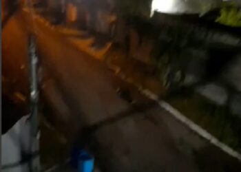 Jovem é morto a tiros na Zona Sul de João Pessoa; crime foi registrado por câmera de segurança