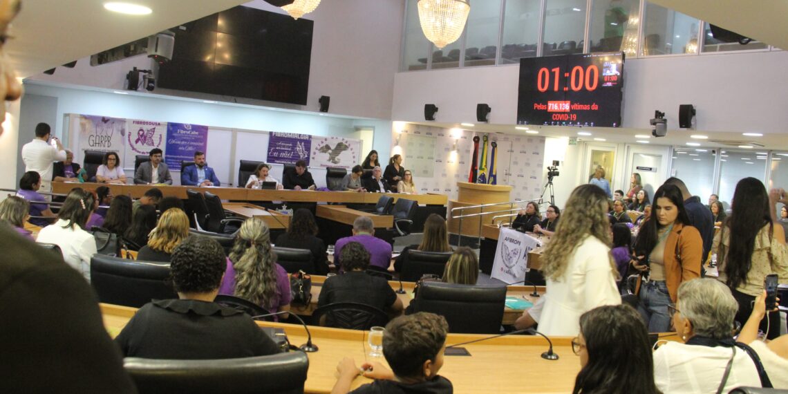 ALPB debate ações em defesa de pessoas com lúpus, fibromialgia e doenças raras