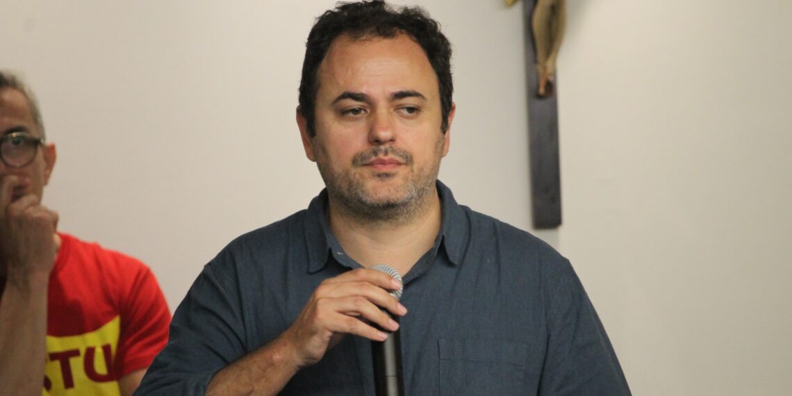 Deputado Glauber Braga visita João Pessoa e realiza ato na ALPB em defesa ao seu mandato