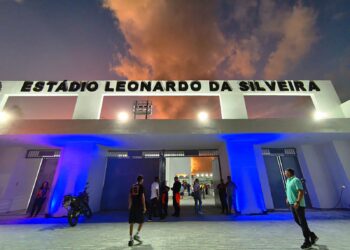 Cícero Lucena e Leo Bezerra entregam nova Arena da Graça para fortalecer o futebol amador e profissional em João Pessoa