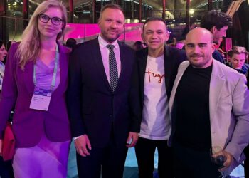 Secretário da ALPB representa o Brasil e a Paraíba em viagem com agendas na Europa participando do e-Governance Conference 2025 na Estônia