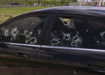 Mais de 90 tiros atingiram carros de cinco jovens mortos durante ação policial na Grande João Pessoa, diz perícia