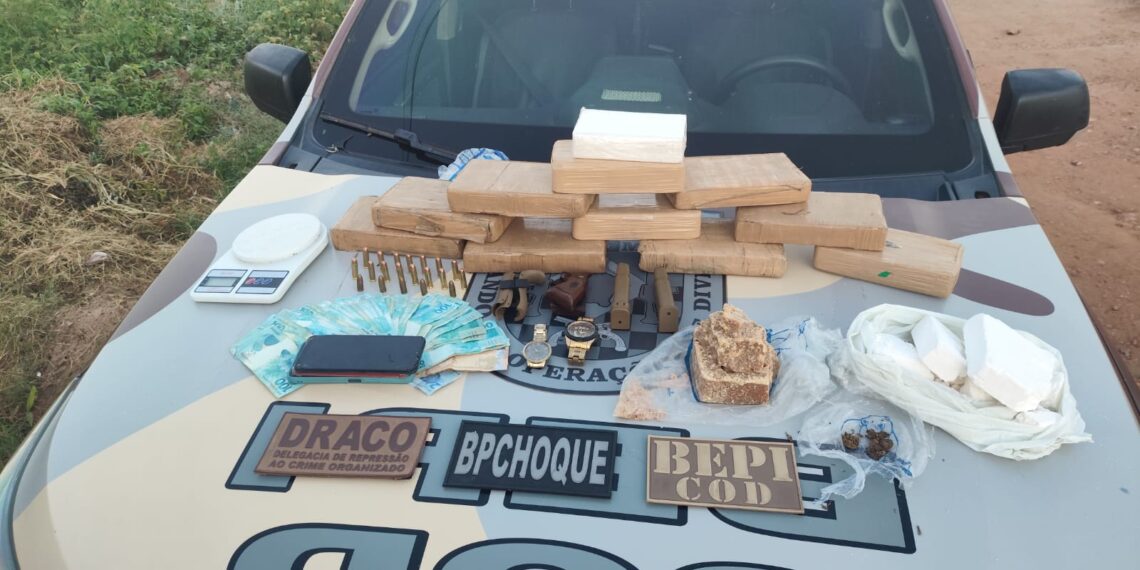 Foragido da justiça é preso com 11 quilos de pasta base de cocaína no Sertão do Estado