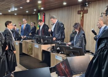 TRE-PB empossa Rodrigo Clemente como juiz membro titular da Corte