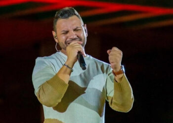 Cantor da banda de forró Desejo de Menina é preso após show em João Pessoa