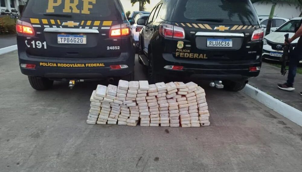 PRF e PF apreendem 162 Kg de cocaína na BR-101, em Bayeux