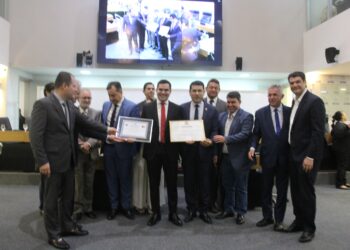 ALPB concede título de cidadão paraibano ao advogado Bruno Lopes