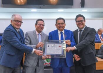 ALPB concede cidadania paraibana ao juiz Kéops de Vasconcelos