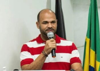 Prefeito de Sobrado é preso em flagrante por porte ilegal de arma de fogo