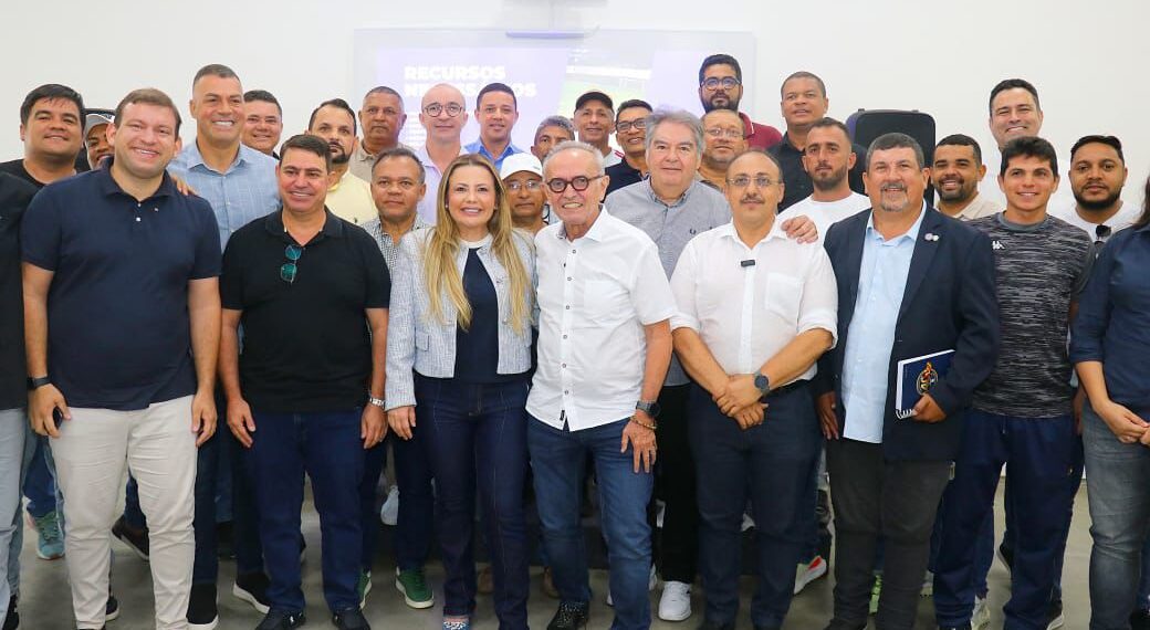Cícero Lucena apresenta projeto da Copa Metropolitana de Futebol Amador a prefeitos da região